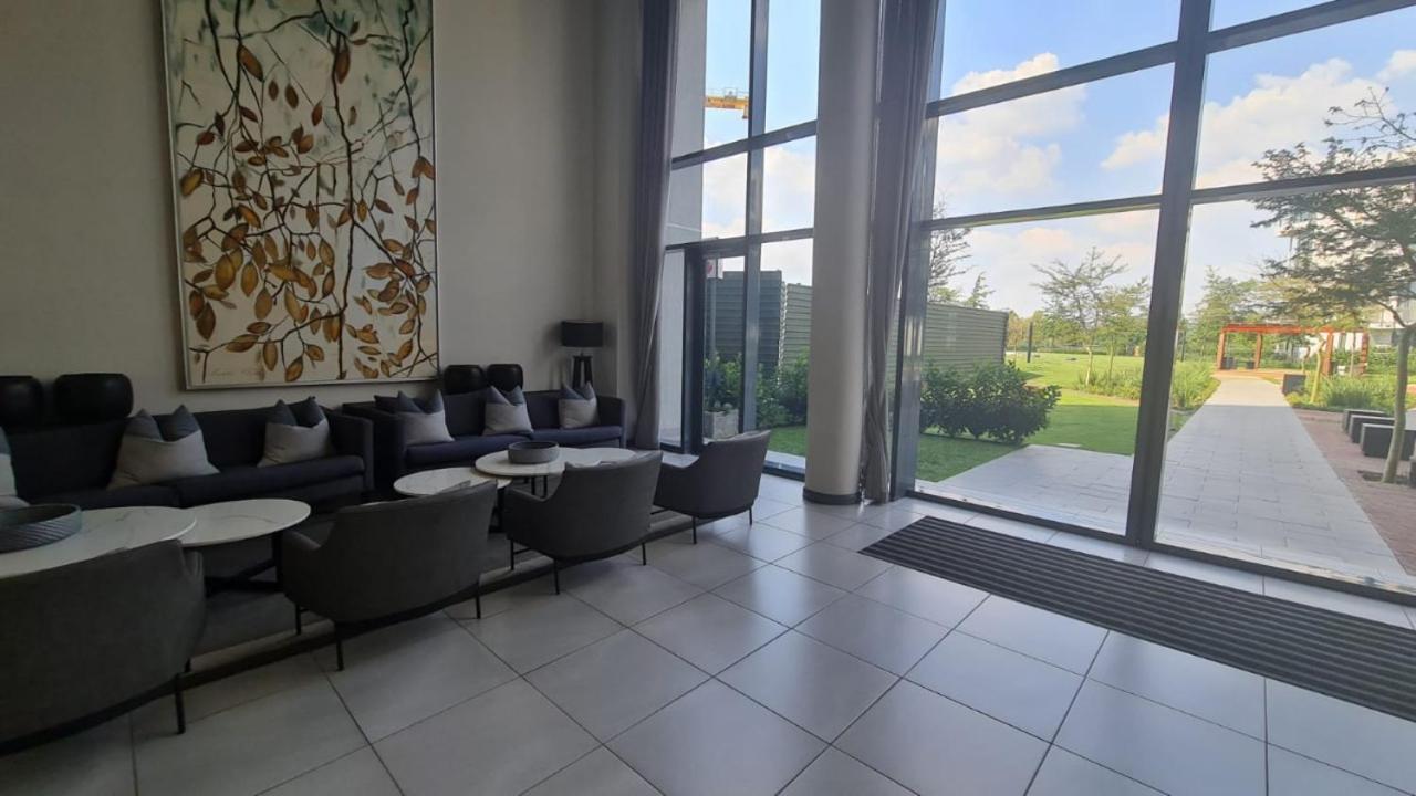 519 Menlyn Maine Trilogy Pretoria Exterior foto