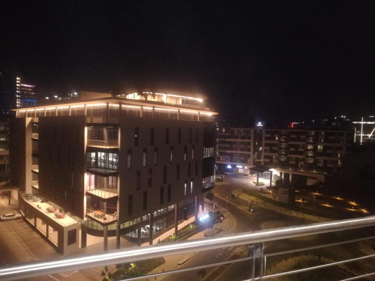 519 Menlyn Maine Trilogy Pretoria Exterior foto